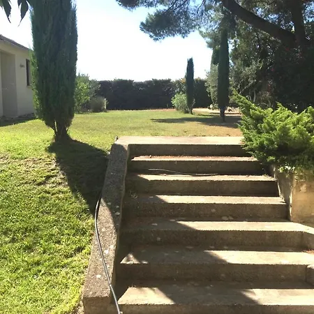 Maison Climatisee, 3 Chambres, 2 Etoiles, Tout Confort * Noves