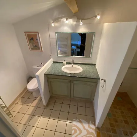 Holiday home Maison Climatisee, 3 Chambres, 2 Etoiles, Tout Confort *