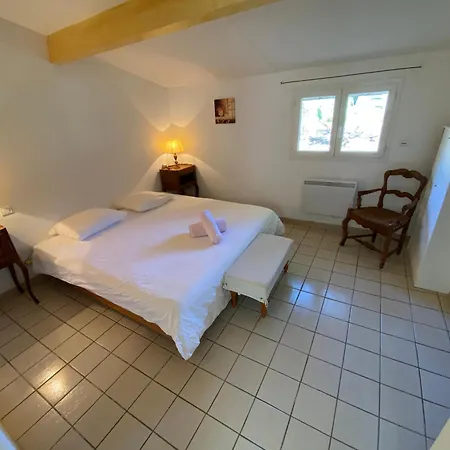 Holiday home Maison Climatisee, 3 Chambres, 2 Etoiles, Tout Confort Noves